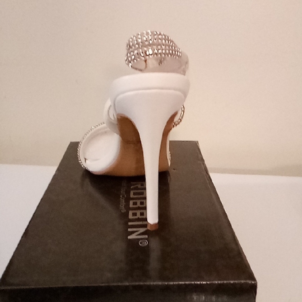 Cape Robbin Silver and White Strappy Heels - Picture 4 of 4